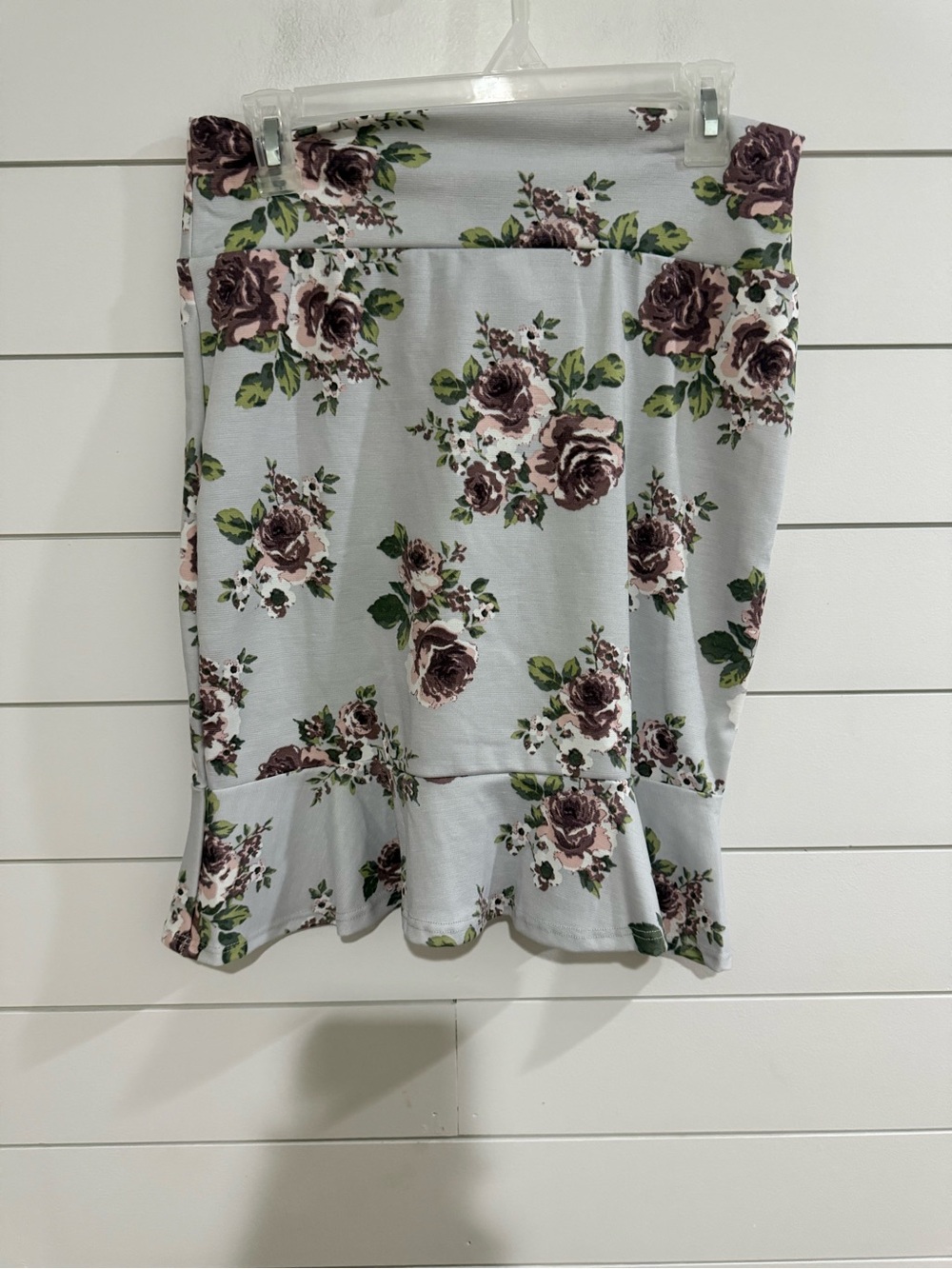 Agnes & Dora Floral Peplum Skirt in Light Gray with Mauve Roses